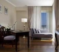 Superior Club Room